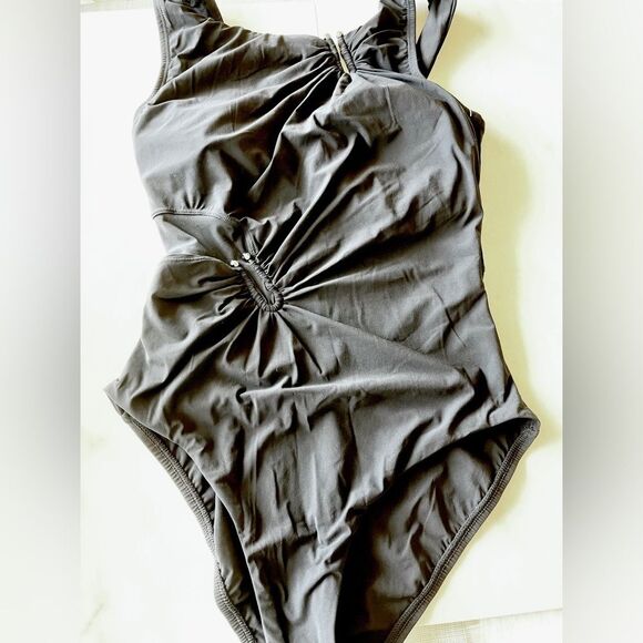 New Givenchy black u wire one piece swimsuit - Picture 1 of 6